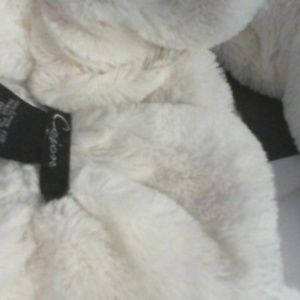 Beautiful White/off White  Faux Fur Cejon Scarf